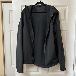 Men’s Lululemon lined rain jacket